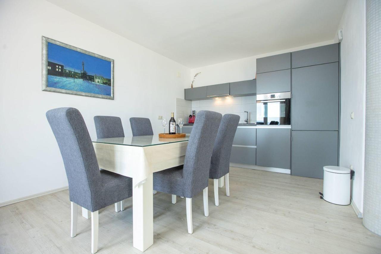 Apartments Mosor 오미스 외부 사진
