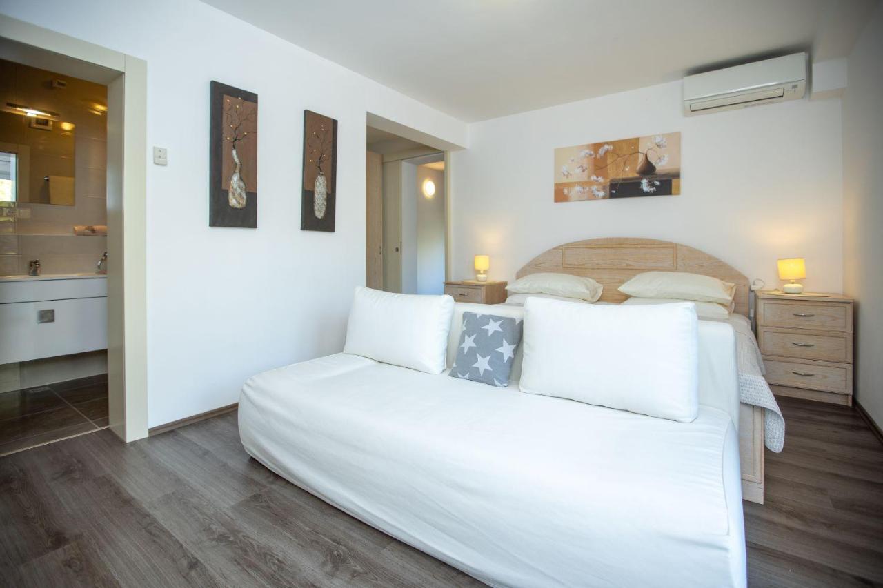 Apartments Mosor 오미스 외부 사진