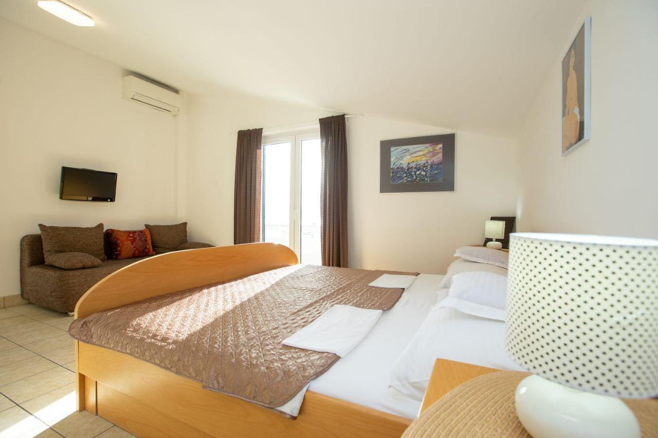 Apartments Mosor 오미스 외부 사진